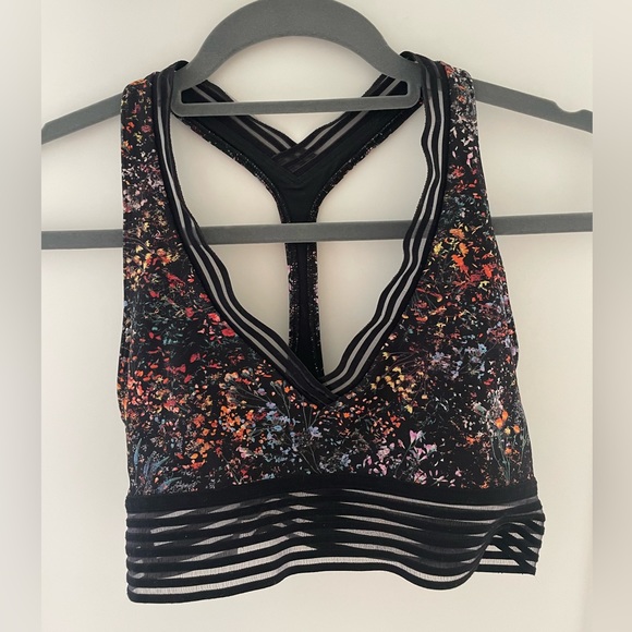 Find Focus Bra Flowerescent Multi / Black Floral Mesh Luxtreme - Picture 3 of 5